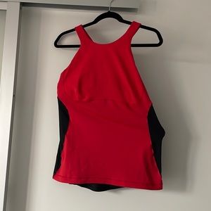 Lulu tank built in bra, cross cross back
